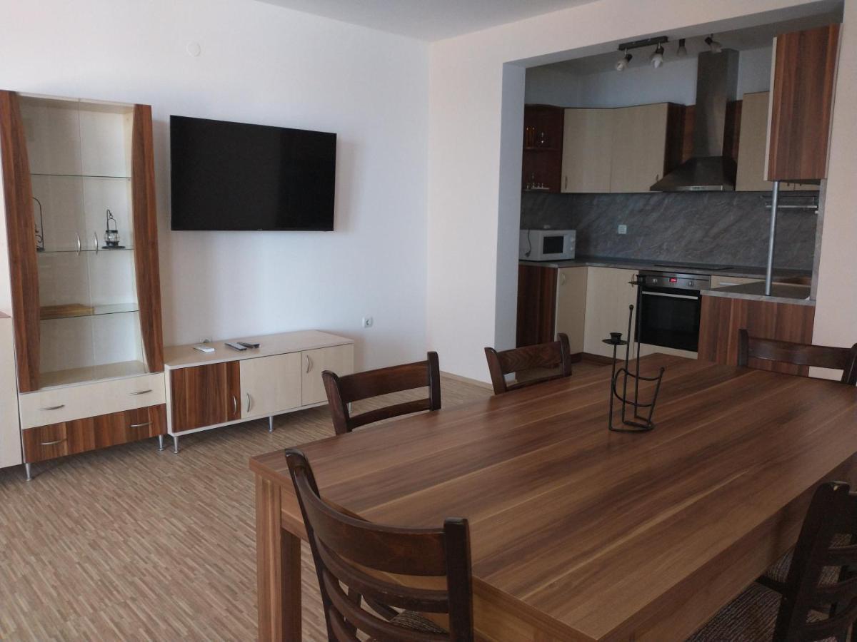 Aura Family Hotel Ravda Exterior photo