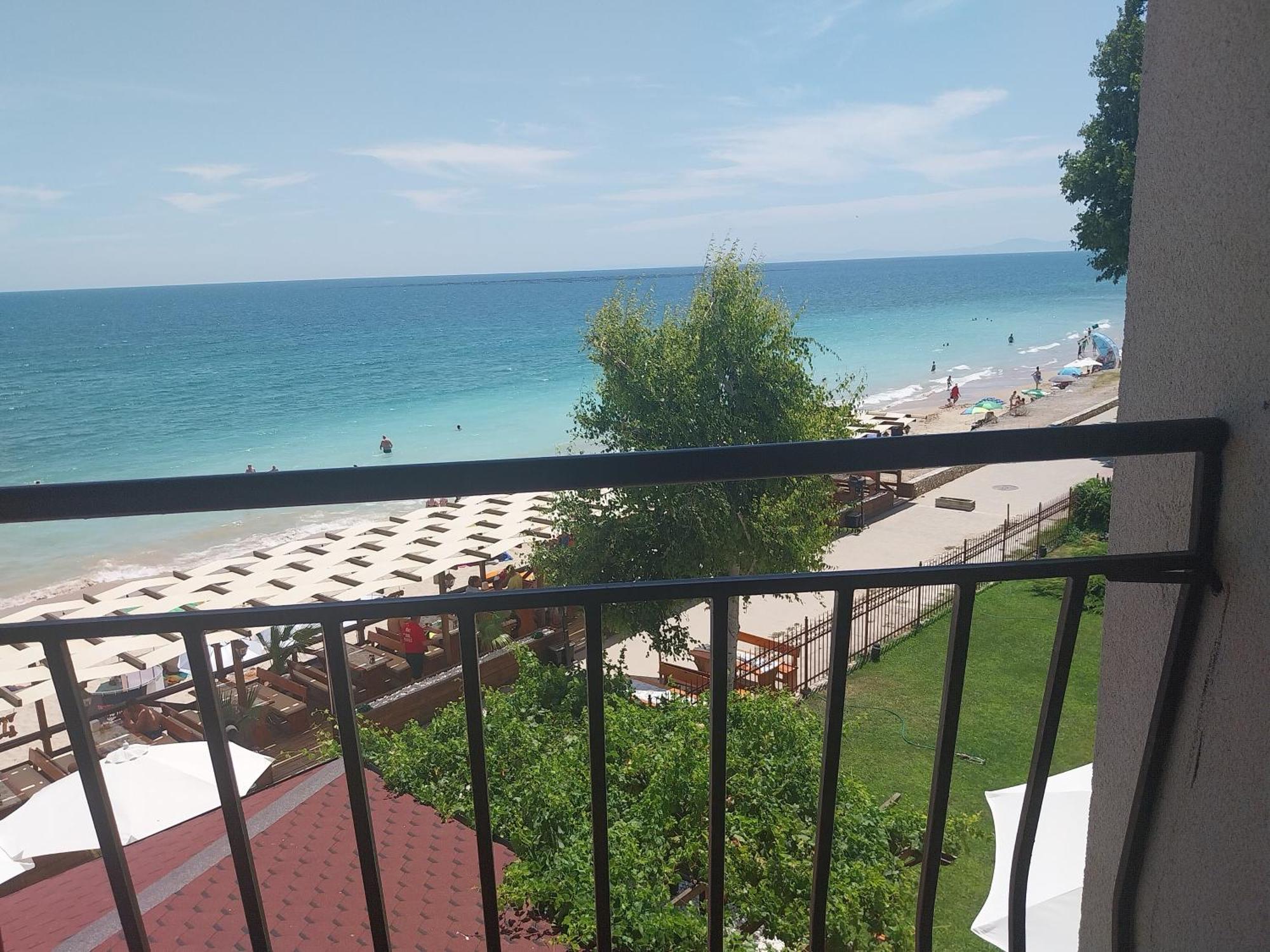 Aura Family Hotel Ravda Exterior photo